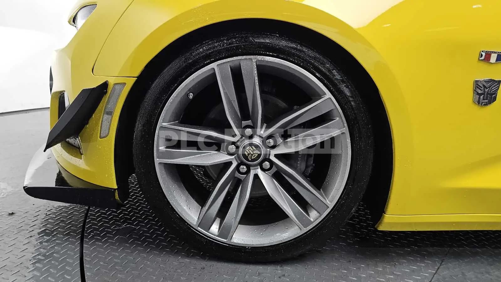 2018 Chevrolet Camaro Used VIN 1G1F91R78J0147330 – interior seats