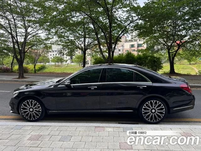 2020 Mercedes benz S-Class W222 S560L 4Matic Sold VIN W1KUG8GB4LA568730 – exterior detail