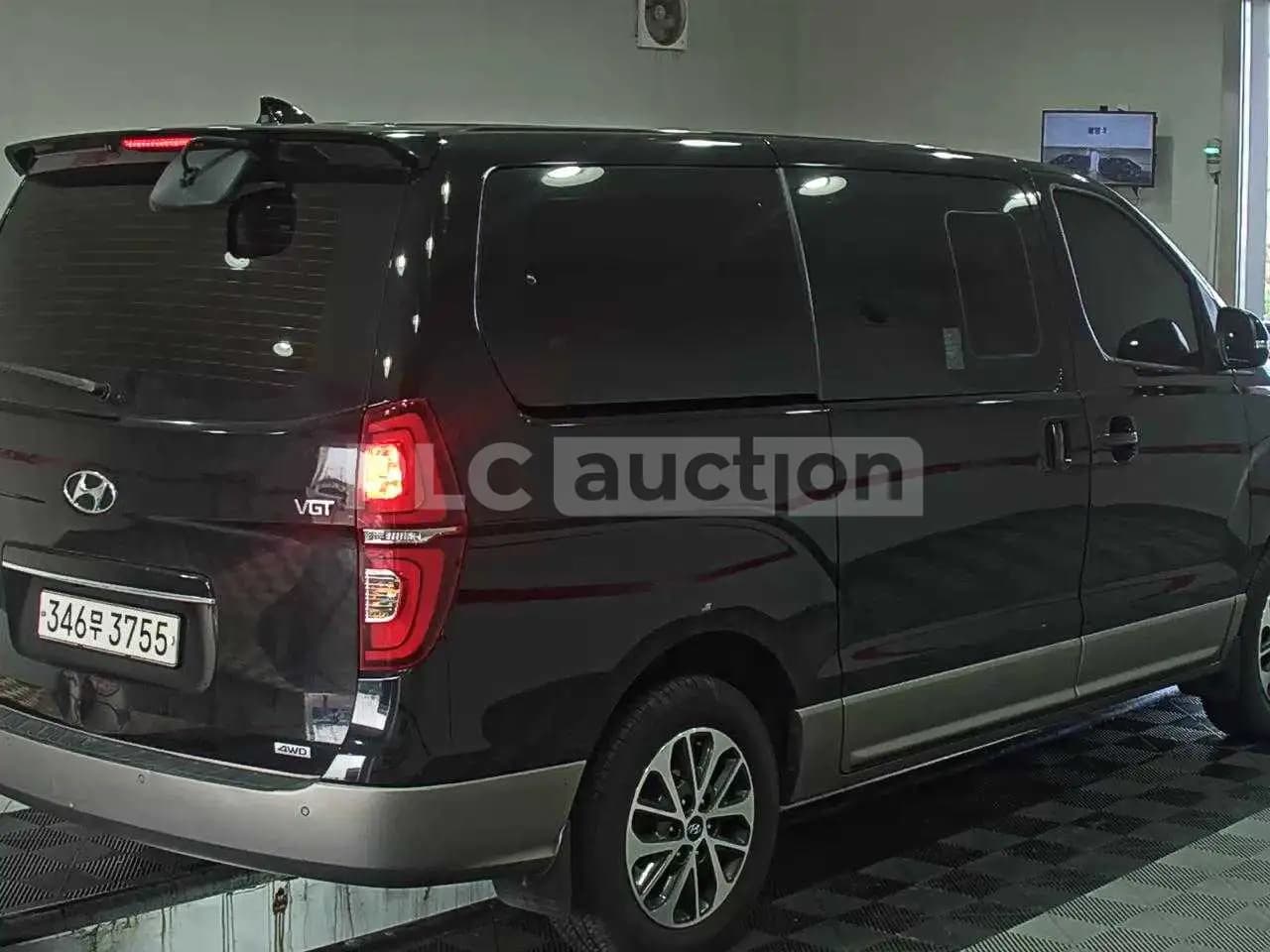 2019 Hyundai The New Grand Starex Sold VIN KMHWK81KDKU077170 – interior seats