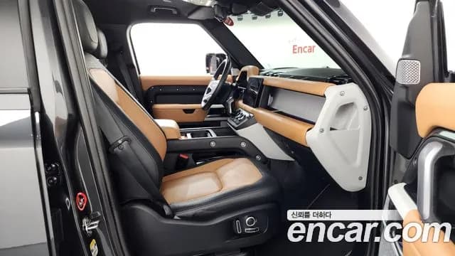 2023 Land Rover Defender Sold VIN SALEA8BU0R2291160 – exterior detail