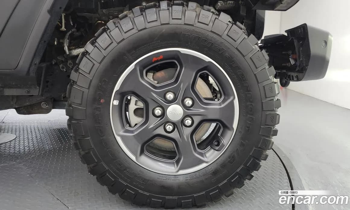 2022 Jeep Gladiator Used VIN 1C6JJTBG4NL131796 – interior seats