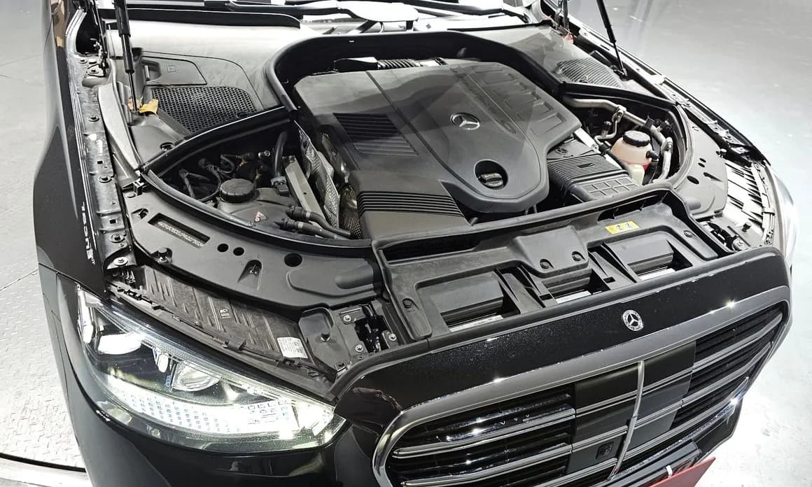 2023 Mercedes Benz S-Class  Used VIN W1K6G6DB1PA227583 – engine bay