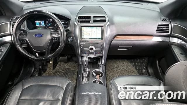 2018 Ford Explorer Sold VIN 1FM5K8FH6JGA94000 – interior seats