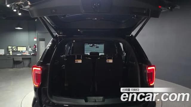 2018 Ford Explorer VIN 1FM5K8FH6JGB22961