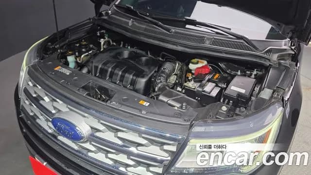 2018 Ford Explorer Sold VIN 1FM5K8FH6JGB22961 – interior seats