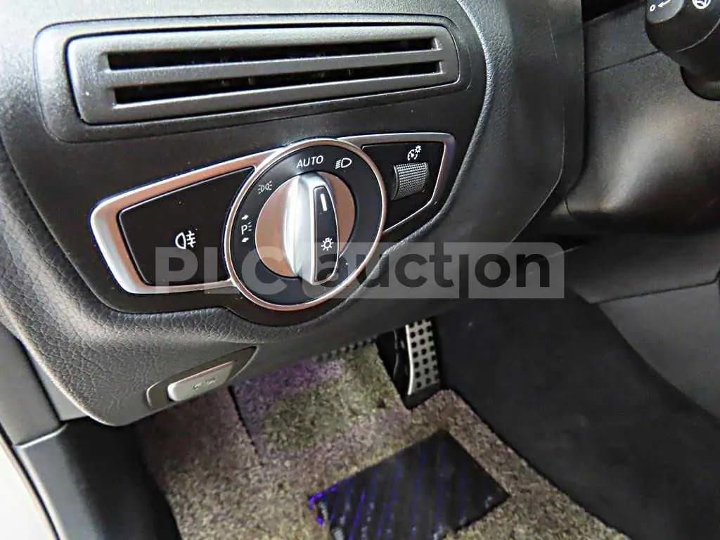 2021 Mercedes benz GLC300 Coupe Sold VIN W1N0J8EBXMF932983 – photo 14