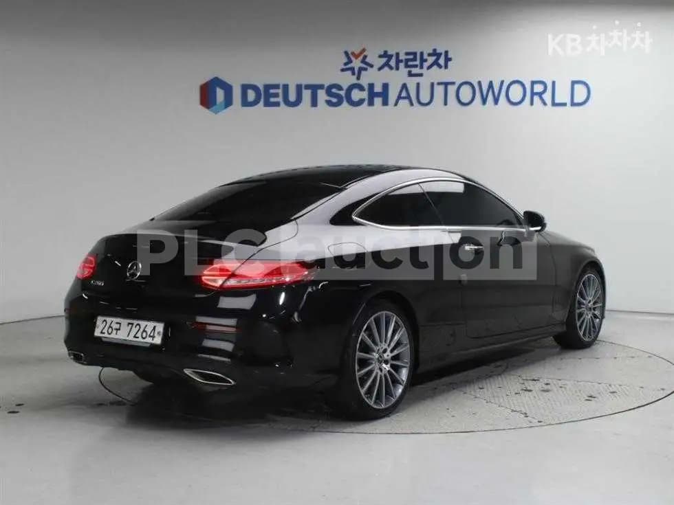 2017 Mercedes benz C200 Coupe Used VIN WDDWJ4CBXHF594087 – dashboard