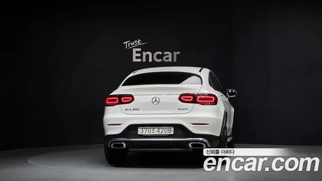 2019 Mercedes Benz GLC300 4MATIC Coupe Sold VIN WDC0J8EB7LF739836 – dashboard