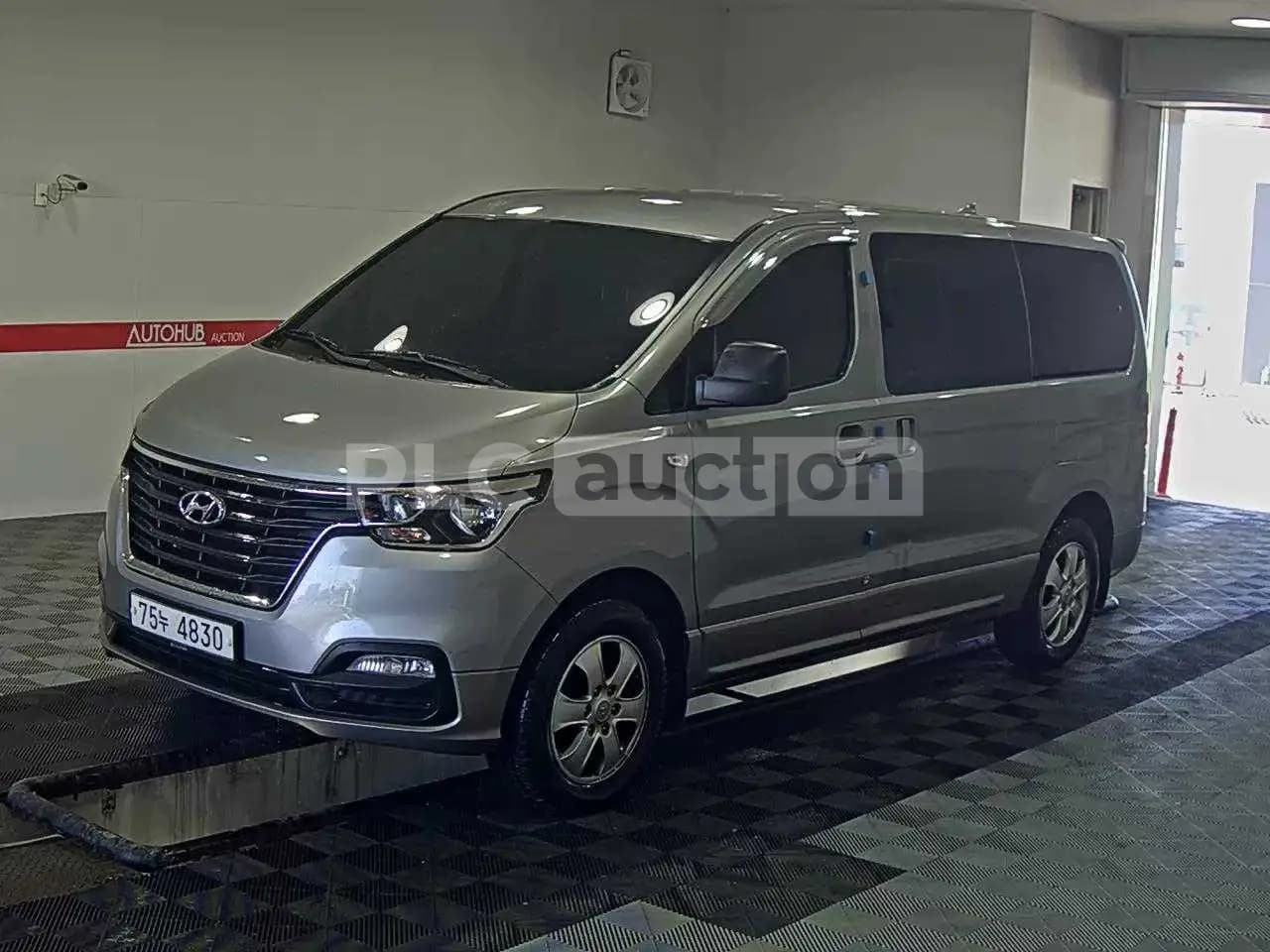 2020 Hyundai The New Grand Starex Used VIN KMJWA37KDLU129272 – rear exterior 2020 Hyundai The New Grand Starex Used VIN KMJWA37KDLU129272 – rear exterior