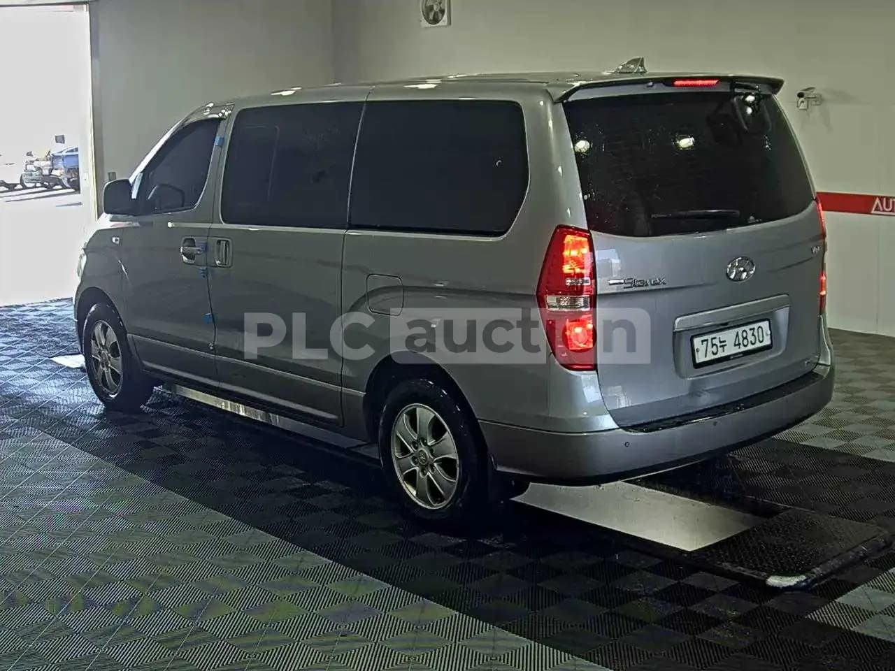 2020 Hyundai The New Grand Starex Used VIN KMJWA37KDLU129272 – interior seats 2020 Hyundai The New Grand Starex Used VIN KMJWA37KDLU129272 – interior seats