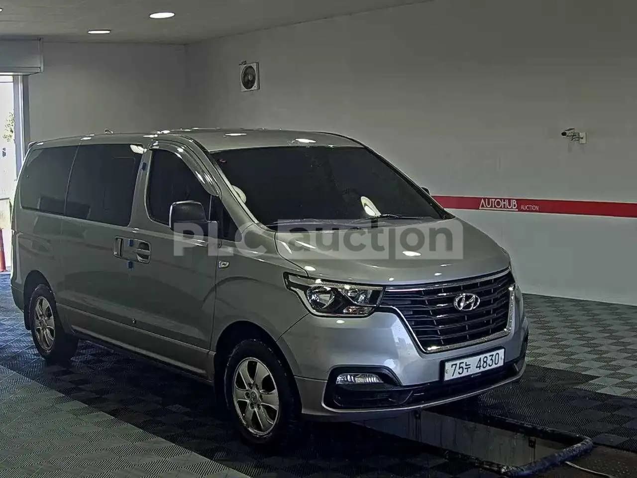 2020 Hyundai The New Grand Starex Used VIN KMJWA37KDLU129272 – front exterior 2020 Hyundai The New Grand Starex Used VIN KMJWA37KDLU129272 – front exterior