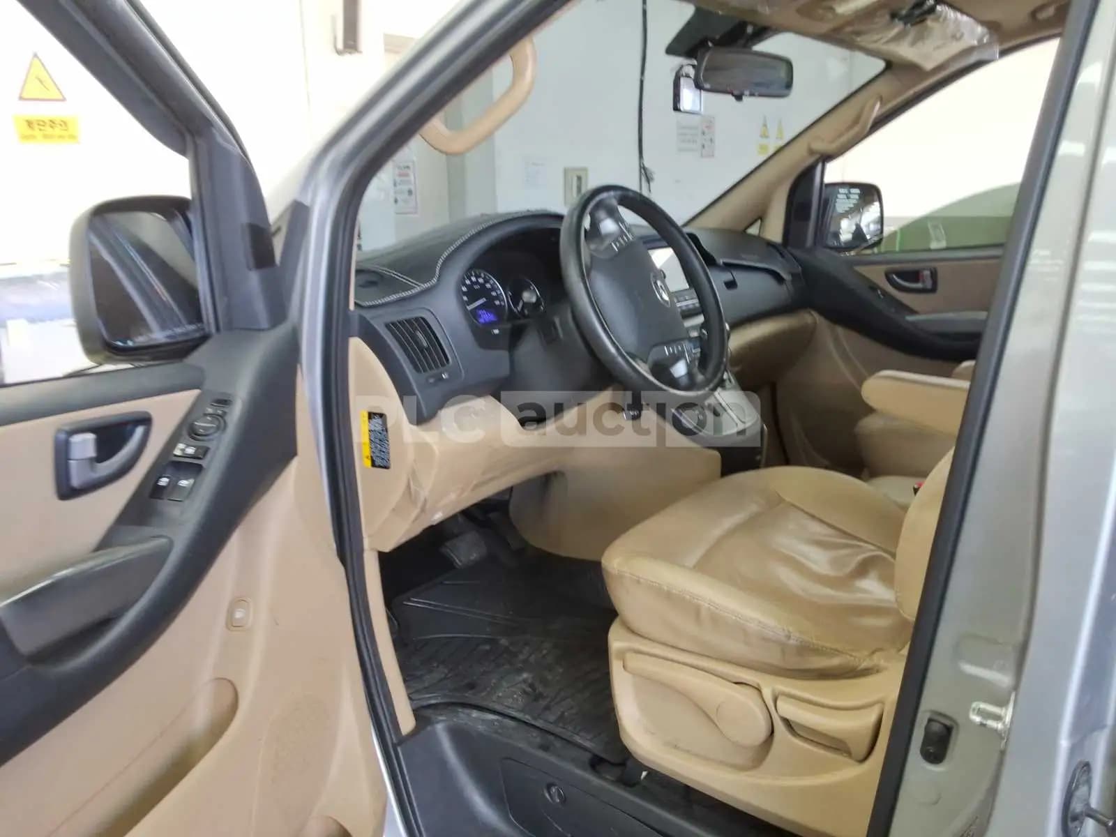 2020 Hyundai The New Grand Starex Used VIN KMJWA37KDLU129272 – photo 16 2020 Hyundai The New Grand Starex Used VIN KMJWA37KDLU129272 – photo 16