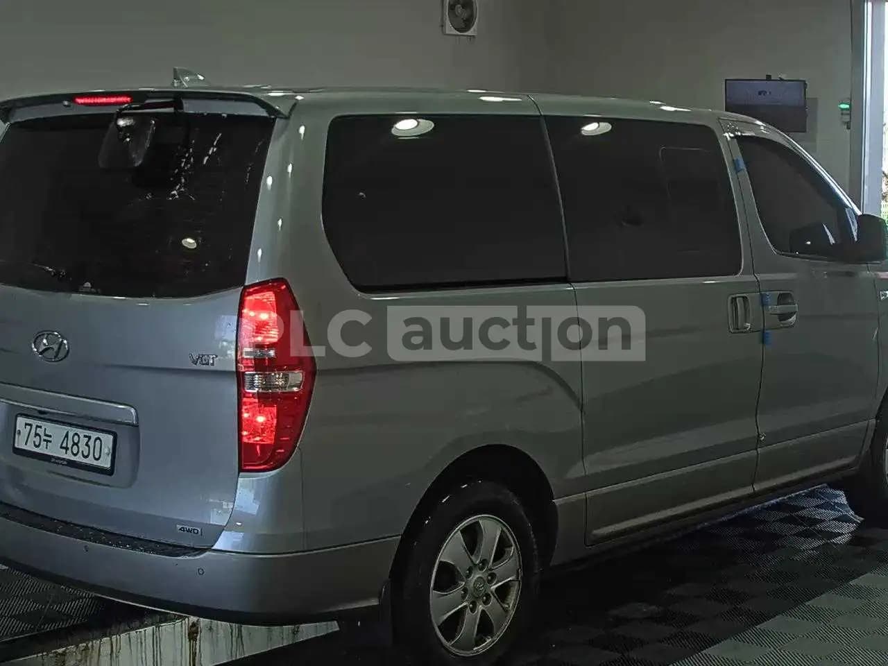 2020 Hyundai The New Grand Starex Used VIN KMJWA37KDLU129272 – side profile 2020 Hyundai The New Grand Starex Used VIN KMJWA37KDLU129272 – side profile