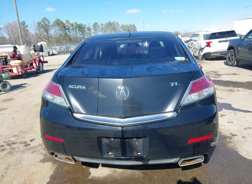 2012 ACURA TL Used VIN 19UUA8F27CA026133 – engine bay 2012 ACURA TL Used VIN 19UUA8F27CA026133 – engine bay
