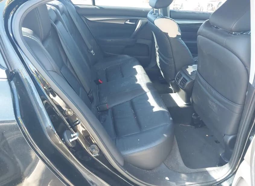 2012 ACURA TL Used VIN 19UUA8F27CA026133 – trunk area 2012 ACURA TL Used VIN 19UUA8F27CA026133 – trunk area