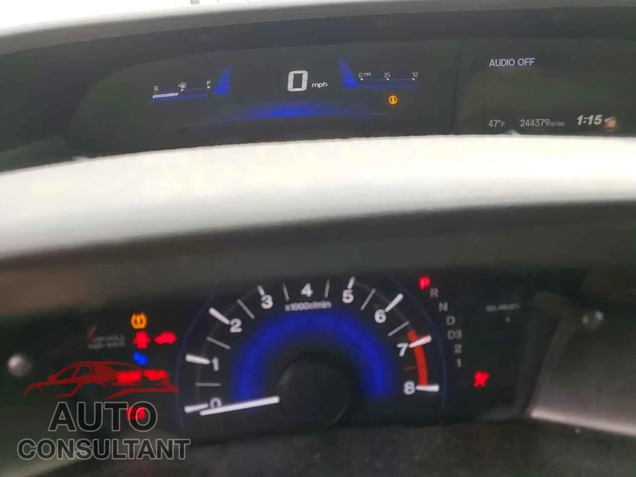 2013 HONDA CIVIC Damaged VIN 19XFB2F84DE282086 – trunk area 2013 HONDA CIVIC Damaged VIN 19XFB2F84DE282086 – trunk area