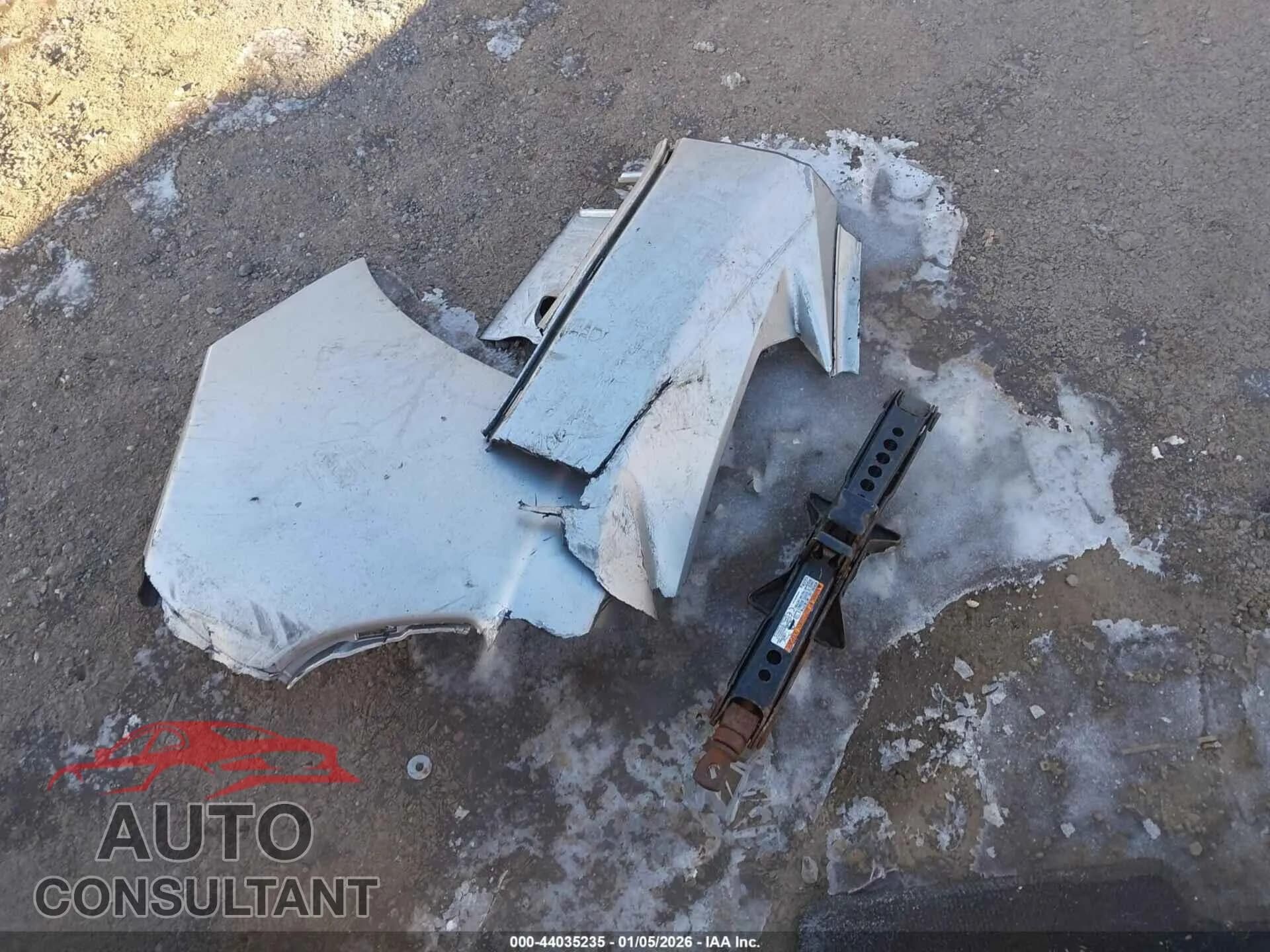 2013 HONDA CIVIC Damaged VIN 19XFB2F89DE023965 – photo 12 2013 HONDA CIVIC Damaged VIN 19XFB2F89DE023965 – photo 12