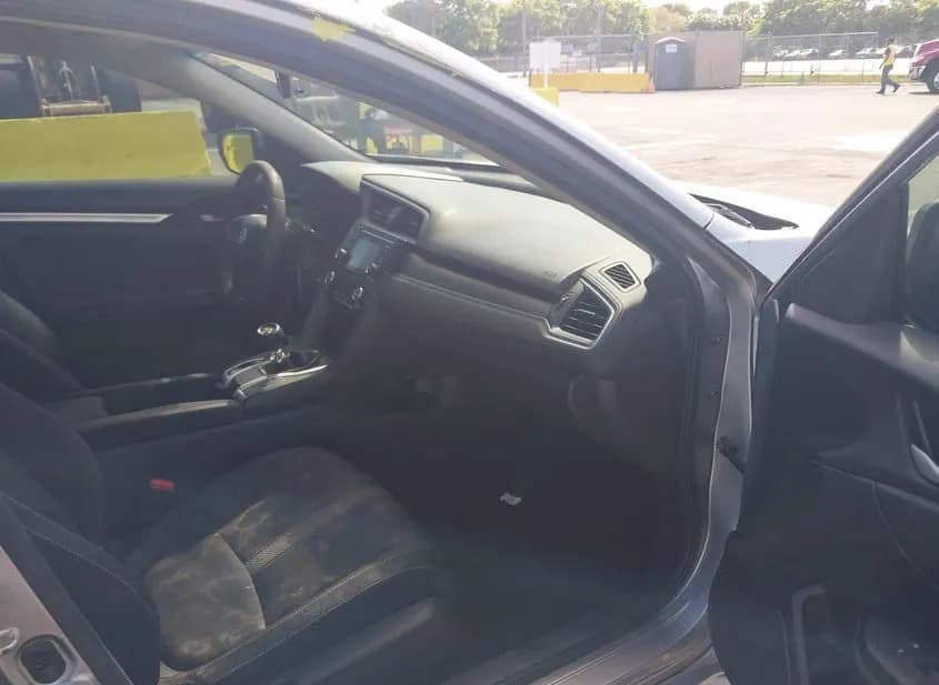 2019 HONDA CIVIC Used VIN 19XFC2E69KE004102 – front exterior 2019 HONDA CIVIC Used VIN 19XFC2E69KE004102 – front exterior