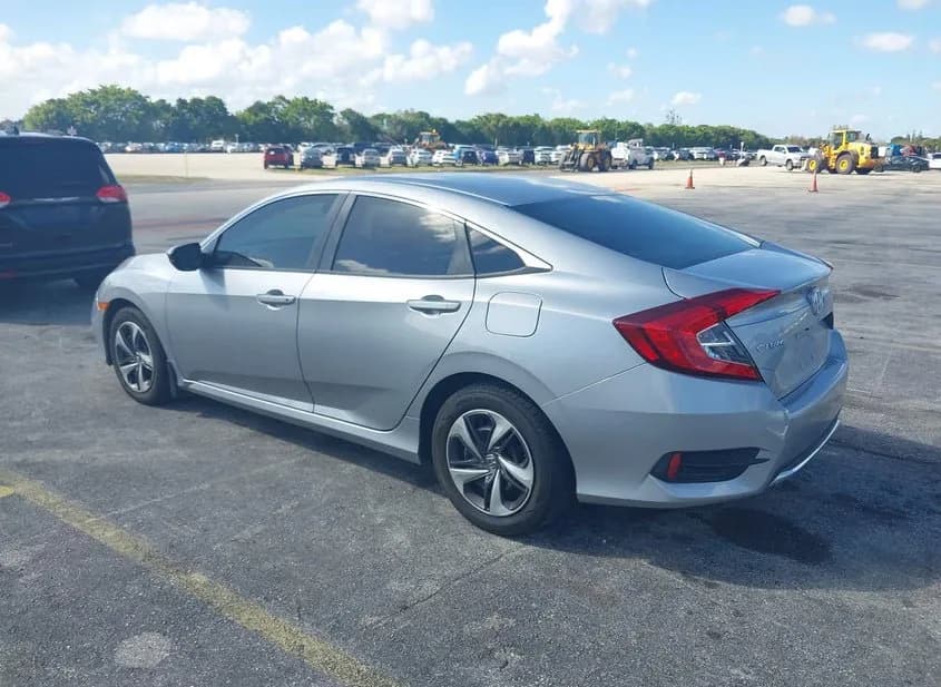 2019 HONDA CIVIC Used VIN 19XFC2E69KE004102 – photo 16 2019 HONDA CIVIC Used VIN 19XFC2E69KE004102 – photo 16
