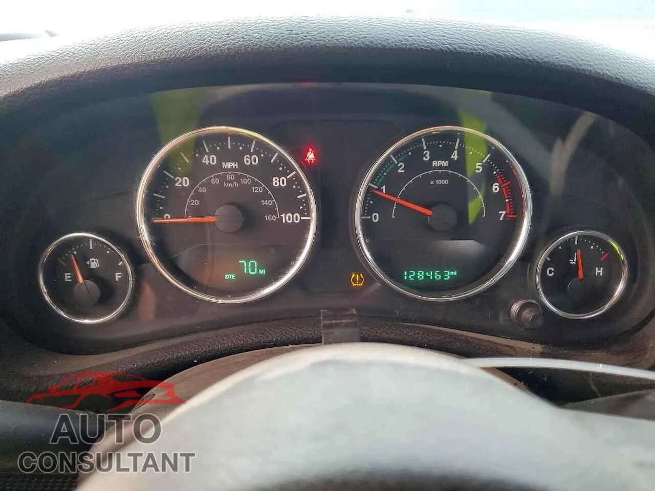 2015 JEEP WRANGLER Damaged VIN 1C4AJWAG1FL700097 – trunk area 2015 JEEP WRANGLER Damaged VIN 1C4AJWAG1FL700097 – trunk area