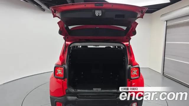 2017 Jeep Renegade 2.0 Diesel Longitude AWD Sold VIN 1C4BU0000HPF37218 – interior seats 2017 Jeep Renegade 2.0 Diesel Longitude AWD Sold VIN 1C4BU0000HPF37218 – interior seats