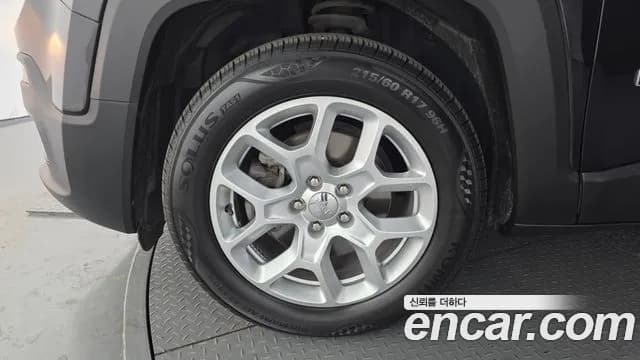 2017 Jeep Renegade 2.4 Longitude Sold VIN 1C4BU0000HPF46678 – interior seats 2017 Jeep Renegade 2.4 Longitude Sold VIN 1C4BU0000HPF46678 – interior seats
