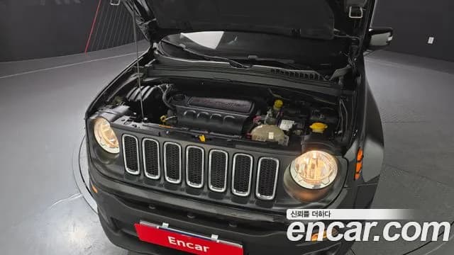 2017 Jeep Renegade 2.4 Longitude Sold VIN 1C4BU0000HPF46678 – trunk area 2017 Jeep Renegade 2.4 Longitude Sold VIN 1C4BU0000HPF46678 – trunk area