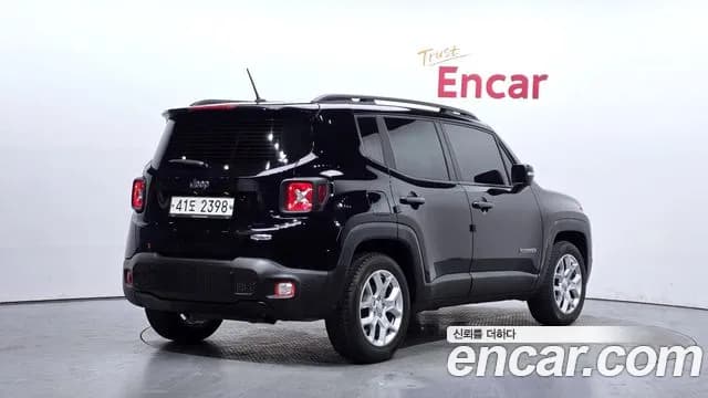 2017 Jeep Renegade 2.4 Longitude High Sold VIN 1C4BU0000HPF93033 – trunk area 2017 Jeep Renegade 2.4 Longitude High Sold VIN 1C4BU0000HPF93033 – trunk area