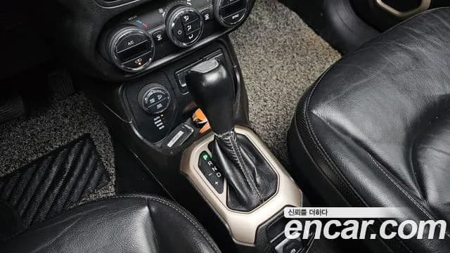 2017 Jeep Renegade 2.0 Diesel Limited AWD Sold VIN 1C4BU0000HPG68109 – photo 11 2017 Jeep Renegade 2.0 Diesel Limited AWD Sold VIN 1C4BU0000HPG68109 – photo 11