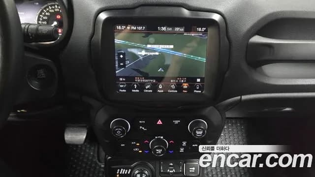 2018 Jeep Renegade 2.0 Diesel Tailhawk AWD Sold VIN 1C4BU0000JPH00470 – interior seats 2018 Jeep Renegade 2.0 Diesel Tailhawk AWD Sold VIN 1C4BU0000JPH00470 – interior seats