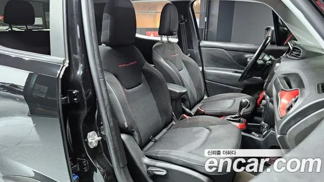 2018 Jeep Renegade 2.0 Diesel Tailhawk AWD Sold VIN 1C4BU0000JPJ02812 – interior seats 2018 Jeep Renegade 2.0 Diesel Tailhawk AWD Sold VIN 1C4BU0000JPJ02812 – interior seats