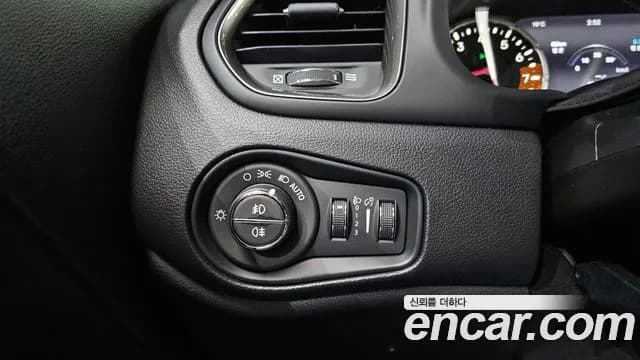 2019 Jeep Renegade 2.4 Limited AWD Sold VIN 1C4BU0000KPK74150 – photo 13 2019 Jeep Renegade 2.4 Limited AWD Sold VIN 1C4BU0000KPK74150 – photo 13