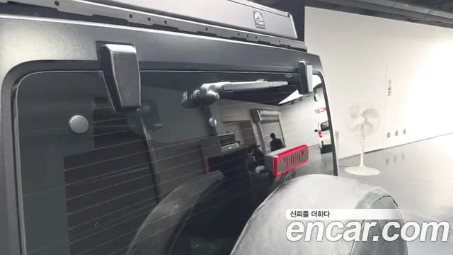 2017 Jeep Wrangler (JK) 3.6 Rubicon Recon Edition Sold VIN 1C4HJWFG1HL727570 – exterior detail 2017 Jeep Wrangler (JK) 3.6 Rubicon Recon Edition Sold VIN 1C4HJWFG1HL727570 – exterior detail