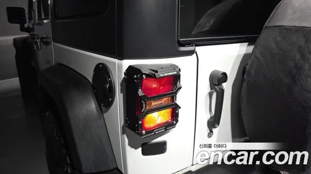 2017 Jeep Wrangler (JK) 3.6 Rubicon Recon Edition Sold VIN 1C4HJWFG1HL727570 – undercarriage 2017 Jeep Wrangler (JK) 3.6 Rubicon Recon Edition Sold VIN 1C4HJWFG1HL727570 – undercarriage