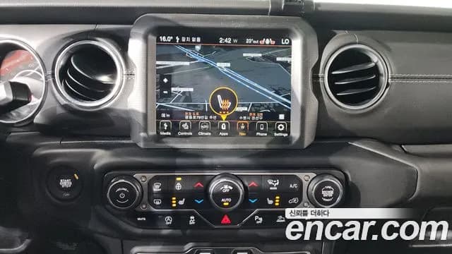 2021 Jeep Wrangler (JL) 2.0 Overland 4Door 80th Edition Sold VIN 1C4HJXEN0MW644663 – photo 34 2021 Jeep Wrangler (JL) 2.0 Overland 4Door 80th Edition Sold VIN 1C4HJXEN0MW644663 – photo 34