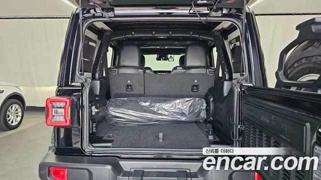 2023 Jeep Wrangler (JL) 2.0 Overland Power Top 4Door Sold VIN 1C4HJXEN2PW575477 – exterior detail 2023 Jeep Wrangler (JL) 2.0 Overland Power Top 4Door Sold VIN 1C4HJXEN2PW575477 – exterior detail