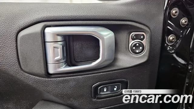 2023 Jeep Wrangler (JL) 2.0 Overland Power Top 4Door Sold VIN 1C4HJXEN2PW575477 – photo 12 2023 Jeep Wrangler (JL) 2.0 Overland Power Top 4Door Sold VIN 1C4HJXEN2PW575477 – photo 12