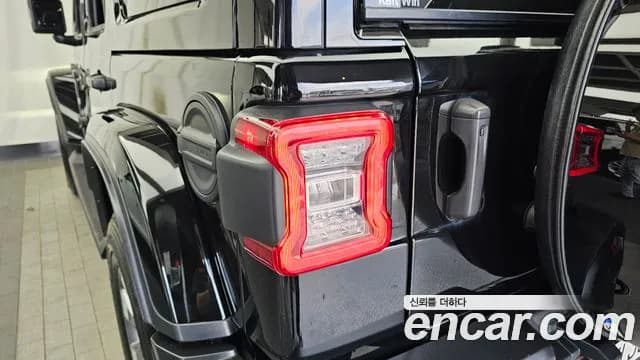 2023 Jeep Wrangler (JL) 2.0 Overland Power Top 4Door Sold VIN 1C4HJXEN2PW575477 – photo 18 2023 Jeep Wrangler (JL) 2.0 Overland Power Top 4Door Sold VIN 1C4HJXEN2PW575477 – photo 18