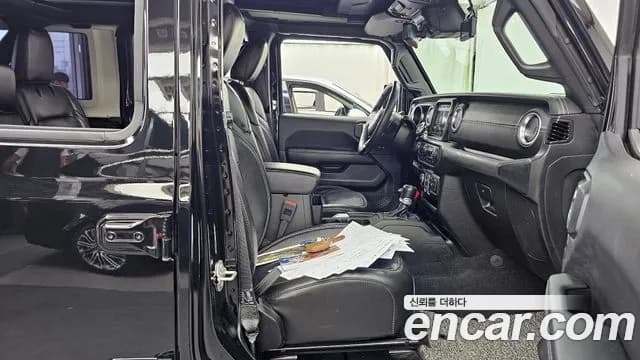 2023 Jeep Wrangler (JL) 2.0 Overland Power Top 4Door Sold VIN 1C4HJXEN2PW575477 – photo 19 2023 Jeep Wrangler (JL) 2.0 Overland Power Top 4Door Sold VIN 1C4HJXEN2PW575477 – photo 19