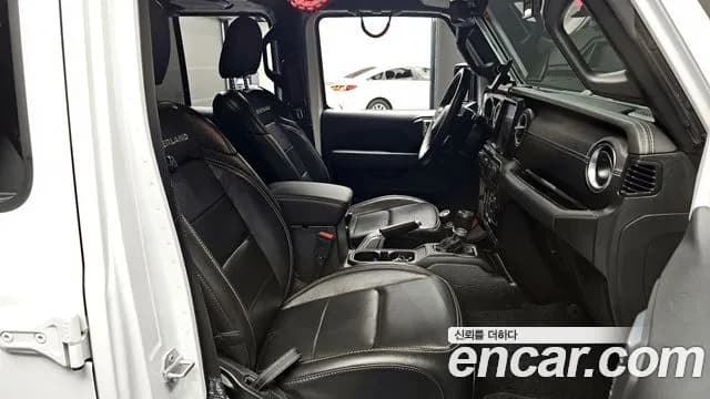 2021 Jeep Wrangler (JL) 2.0 Overland 4Door Sold VIN 1C4HJXEN4MW632211 – trunk area 2021 Jeep Wrangler (JL) 2.0 Overland 4Door Sold VIN 1C4HJXEN4MW632211 – trunk area