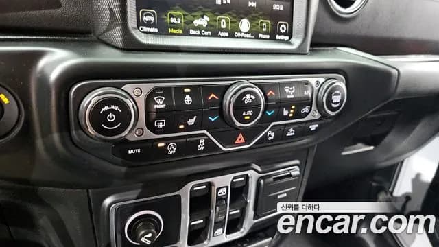 2021 Jeep Wrangler (JL) 2.0 Overland 4Door Sold VIN 1C4HJXEN4MW632211 – photo 22 2021 Jeep Wrangler (JL) 2.0 Overland 4Door Sold VIN 1C4HJXEN4MW632211 – photo 22
