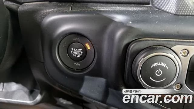 2019 Jeep Wrangler (JL) 2.0 Overland 4Door Sold VIN 1C4HJXEN7KW562233 – photo 16 2019 Jeep Wrangler (JL) 2.0 Overland 4Door Sold VIN 1C4HJXEN7KW562233 – photo 16