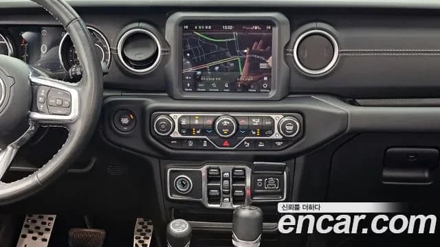 2021 Jeep Wrangler (JL) 2.0 Overland Power Top 4Door 80th Edition Sold VIN 1C4HJXEN7MW709928 – front exterior 2021 Jeep Wrangler (JL) 2.0 Overland Power Top 4Door 80th Edition Sold VIN 1C4HJXEN7MW709928 – front exterior