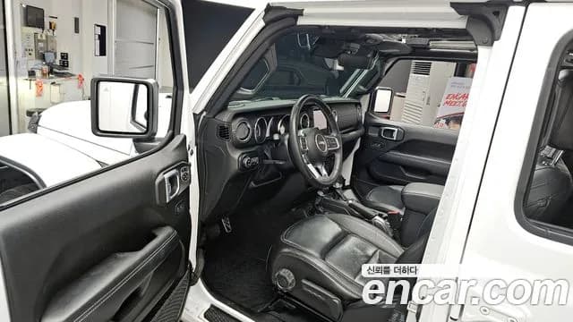 2021 Jeep Wrangler (JL) 2.0 Overland Power Top 4Door 80th Edition Sold VIN 1C4HJXEN7MW709928 – rear exterior 2021 Jeep Wrangler (JL) 2.0 Overland Power Top 4Door 80th Edition Sold VIN 1C4HJXEN7MW709928 – rear exterior