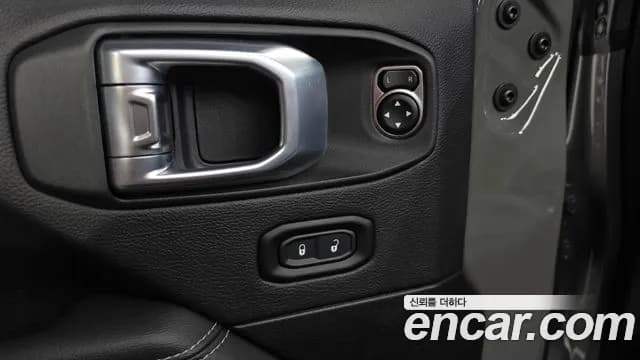 2023 Jeep Wrangler (JL) 2.0 Overland Power Top 4Door Sold VIN 1C4HJXEN8PW512335 – photo 24 2023 Jeep Wrangler (JL) 2.0 Overland Power Top 4Door Sold VIN 1C4HJXEN8PW512335 – photo 24