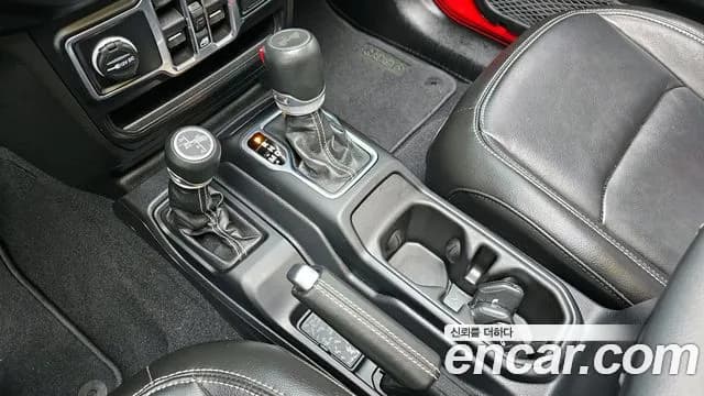 2023 Jeep Wrangler (JL) 2.0 Overland Power Top 4Door Sold VIN 1C4HJXEN8PW572986 – photo 13 2023 Jeep Wrangler (JL) 2.0 Overland Power Top 4Door Sold VIN 1C4HJXEN8PW572986 – photo 13