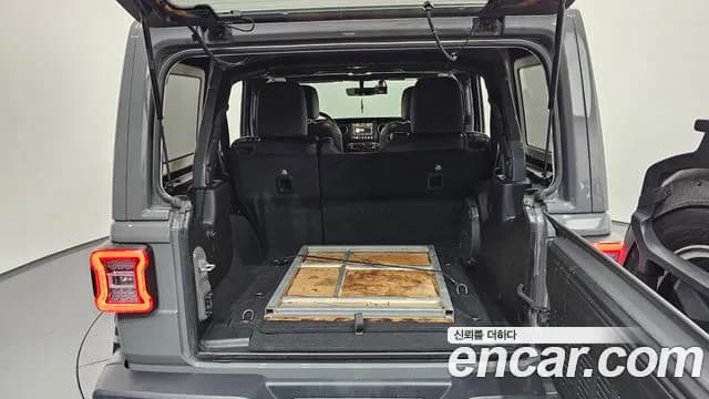 2022 Jeep Wrangler (JL) 2.0 Overland 4Door Sold VIN 1C4HJXENXNW280060 – interior seats 2022 Jeep Wrangler (JL) 2.0 Overland 4Door Sold VIN 1C4HJXENXNW280060 – interior seats