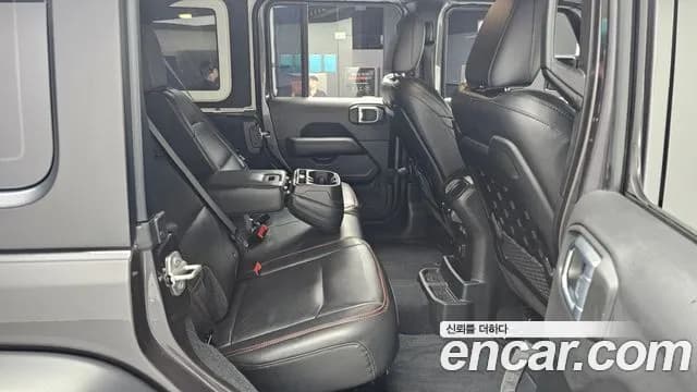 2022 Jeep Wrangler (JL) 2.0 Rubicon 4Door Sold VIN 1C4HJXFN1NW166379 – trunk area 2022 Jeep Wrangler (JL) 2.0 Rubicon 4Door Sold VIN 1C4HJXFN1NW166379 – trunk area