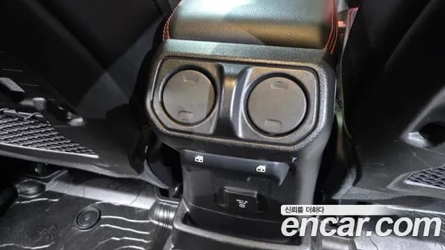 2019 Jeep Wrangler (JL) 2.0 Rubicon Power Top 4Door Sold VIN 1C4HJXFN3KW668063 – trunk area 2019 Jeep Wrangler (JL) 2.0 Rubicon Power Top 4Door Sold VIN 1C4HJXFN3KW668063 – trunk area