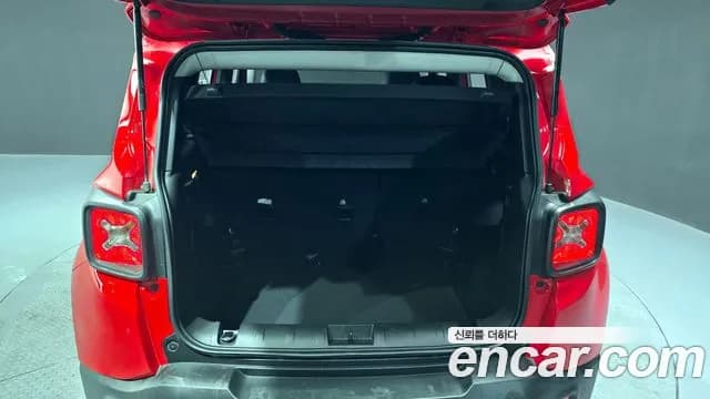 2022 Jeep Renegade 1.3 Longitude Sold VIN 1C4NJCB10NPN74039 – interior seats 2022 Jeep Renegade 1.3 Longitude Sold VIN 1C4NJCB10NPN74039 – interior seats